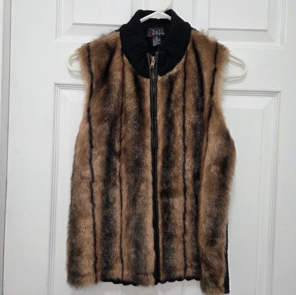 i doll Jackets & Blazers - i Doll Brown Faux Fur Vest with Black Trim Sz Large